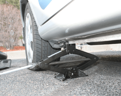 <p style="font-family: 'Poppins', sans-serif; font-weight: 700; font-size:24px;">TIRE CHANGE</p>